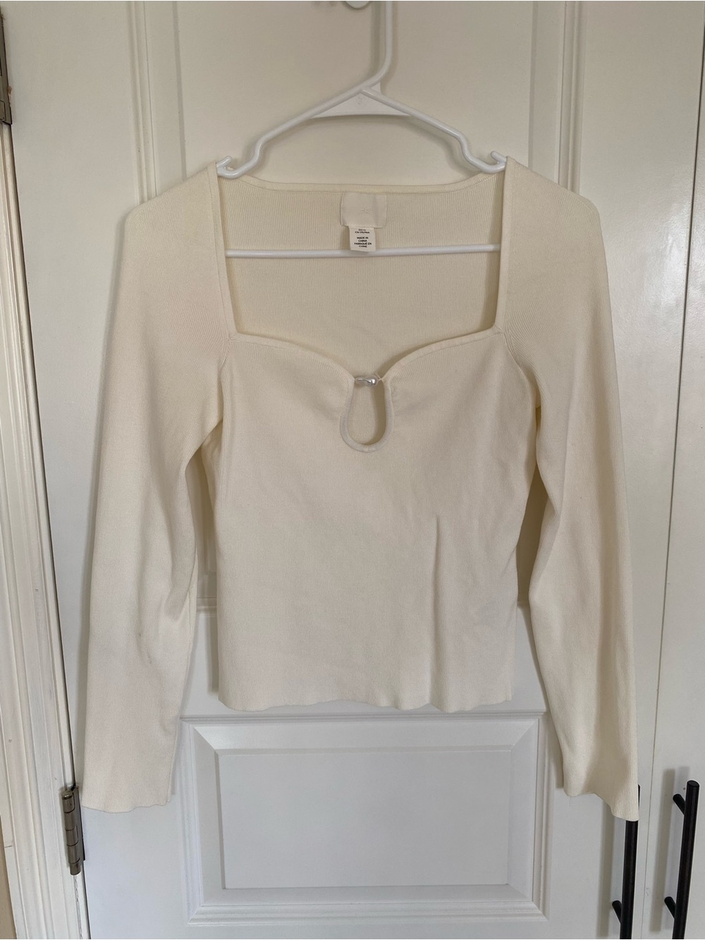 H&M Cream Square-Neck Long Sleeve Top with Center Ring